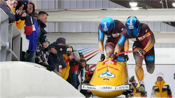  Francesco Friedrich (r) und Alexander Schüller aus Deutschland führen bei der Bob-WM in Lake Placid.