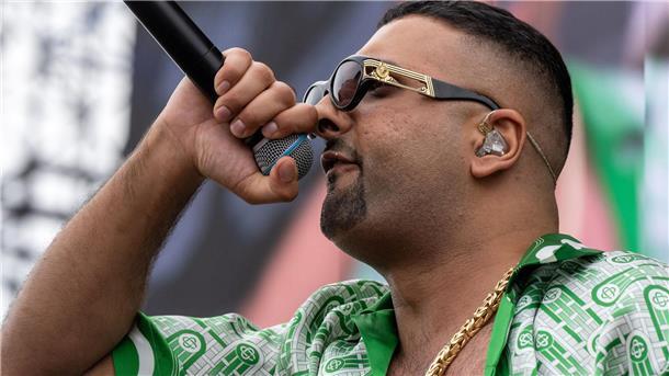 Rapper SSIO vor Grönemeyer  Mit seinem fünften Album „Alles oder nix“ landet SSIO direkt an der Chartspitze. (Archivbild)