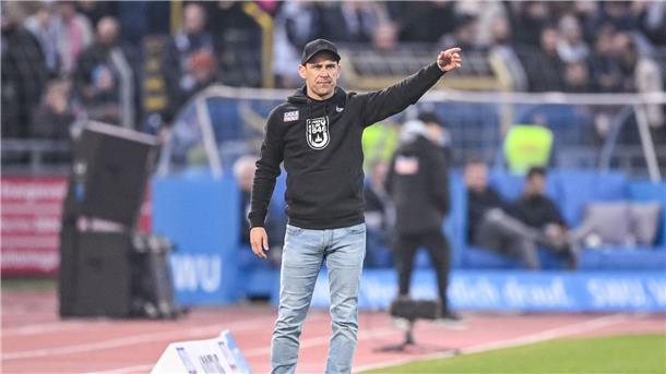 Artistisches Tor führt zum ersten Ulmer Sieg mit neuem Coach Robert Lechleiter kämpft mit Ulm gegen den Abstieg aus der 2. Bundesliga.