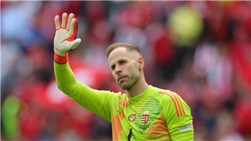  Ungarns Torhüter Peter Gulacsi beendet seine Karriere in der Nationalmannschaft.
