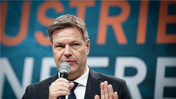 Flüssiggas aus Katar soll Deutschland helfen „15 Jahre ist super“: Robert Habeck.