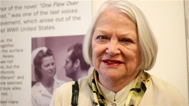 Tod von Louise Fletcher: „Eine der absolut Größten“ 1976 gewann Louise Fletcher für ihre Rolle in „Einer flog über das Kuckucksnest“ den Oscar als beste Hauptdarstellerin.