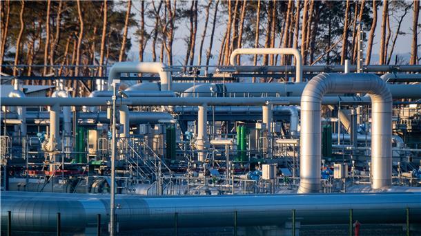 Lithium aus Chile, Gas aus Russland: Die Abhängigkeit vom Ausland 2021 betrug der Importanteil bei Erdgas in Deutschland rund 95 Prozent.