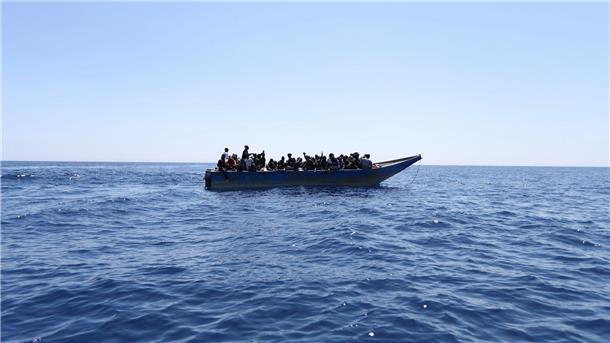 Dutzende Migranten aus Seenot gerettet 2022 sind nach UN-Angaben in der Ägäis und im Ionischen Meer mindestens 326 Menschen ums Leben gekommen. (Symbolbild)