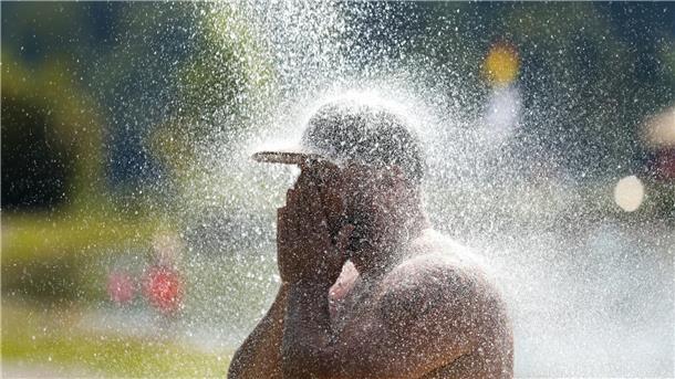 Wetterdienst liefert Details zum Rekordjahr 2023 2023 war global gesehen laut dem EU-Klimawandeldienst Copernicus das heißeste Jahr seit Beginn der Aufzeichnungen.