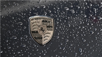2024 machte der Sportwagenbauer Porsche deutlich weniger Gewinn.