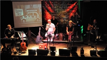 3T4Coffee, das sind (von links) Tim Früstück, Tommy Maréchal, Yeti Mansena, Natascha Schulz, Hans Rhomberg und Fete Eilers.