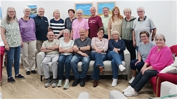 50 Jahre nach Beendigung der Realschule trafen sich die ehemaligen Klassenkameraden gut gelaunt wieder.