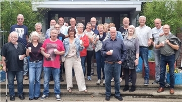 50 Jahre nach ihrer Schulentlassung trafen sich die Jahrgänge 1959 und 1960 in ihrer alten Blexer Schule.
