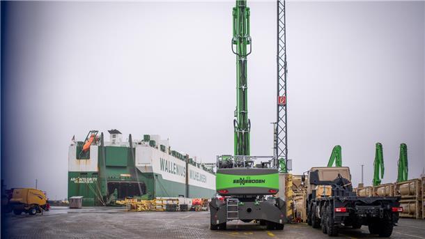 US-Panzer für die Ukraine sind in Bremerhaven angekommen 60 Schützenpanzer sollen sich an Bord der Arc Integrity befunden haben, die am Freitagmorgen in Bremerhaven festgemacht hat. Nach der Entladung stehen die militärischen Fahrzeuge noch im Hafen.