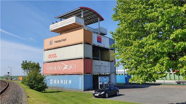 Winterpause beim Schiffegucken: Container-Aussichtsturm ab Montag geschlossen Container-Aussichtsturm