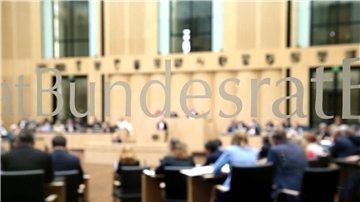 Abgeordnete der Länder während der Sitzung des Bundesrates in Berlin.