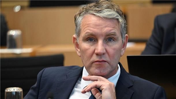 Anklage gegen Björn Höcke erweitert AfD-Fraktions- und Landeschef Björn Höcke.