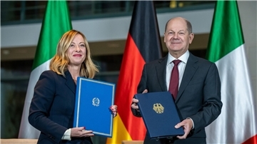 „Aktionsplan“ für mehr Zusammenarbeit: Ministerpräsidentin Giorgia Meloni und Bundeskanzler Olaf Scholz in Berlin.
