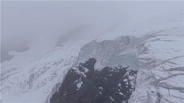 Deutsche Bergsteiger in Schweizer Alpen gerettet Aktuell herrscht in der Gegend hohe Lawinengefahr.
