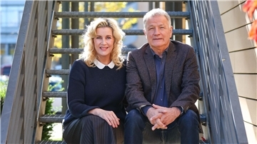 Alexa Maria Surholt und Thomas Rühmann sind seit Anfang an dabei.