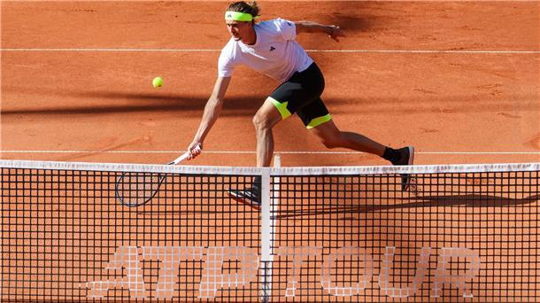 Zverev-Auftakt am Dienstag nach Anreise mit Blitzeinschlag Alexander Zverev hatte eine turbulente Anreise nach Paris.