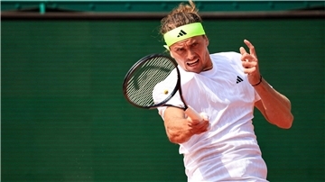 Nächste Enttäuschung: Zverev scheitert früh in Monte-Carlo Alexander Zverev verliert in einem Nervenkrimi.