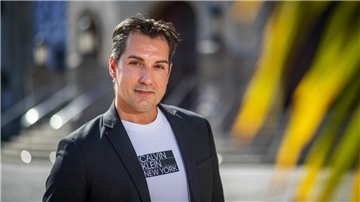 Alfonso Palencia ist Ballettdirektor am Stadttheater Bremerhaven.