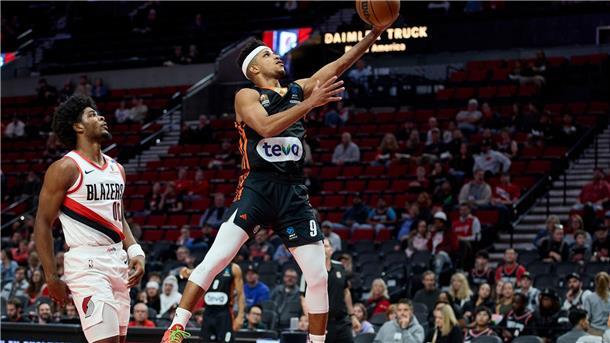 Ulmer Basketballer bleiben zuhause ungeschlagen Alfonso Plummer war der Ulmer Antreiber zum Start in die zweite Hälfte.