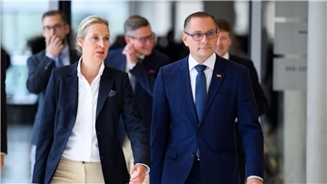Alice Weidel und Tino Chrupalla wurden als Fraktionsvorsitzende bestätigt.