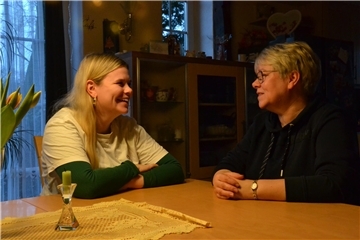 Alltagsheldin mit Herz: „Man sollte einander helfen, um die Welt etwas besser zu machen.“ Das meint Gaby Meier-Thoroe (rechts).