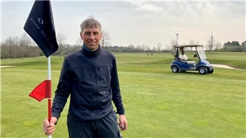 Als Greenkeeper braucht es Leidenschaft für den Job, ist sich Head-Greenkeeper Ralf Hahn sicher.