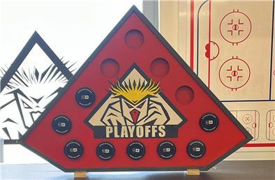Als Motivationshilfe haben sich die Fischtown Pinguins eine „Playoff-Pyramide“ gebastelt.