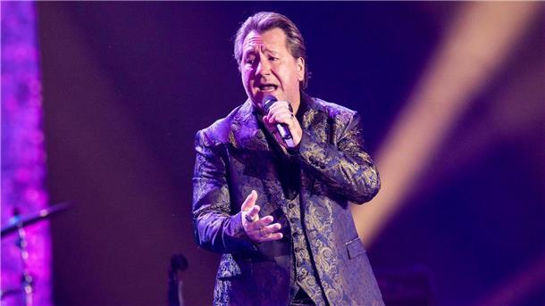 „Über sieben Brücken“ - Der steinige Weg der Rockband Karat Als sein Vater an Krebs erkrankt, bekommt Claudius Dreilich einen Anruf von der Band - er sollte übernehmen. (Archivbild)