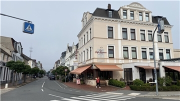Als Stärke hat das Planungsbüro die vorhandene Gastronomie in der Nordenhamer Innenstadt bewertet. Das Café Lohmann sei beispielsweise ein Blickfang für alle vom Bahnhof kommenden Gäste.
