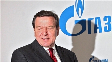 Altbundeskanzler Gerhard Schröder, aufgenommen bei einer Pressekonferenz in der Firmenzentrale des russischen Energiekonzerns Gasprom.