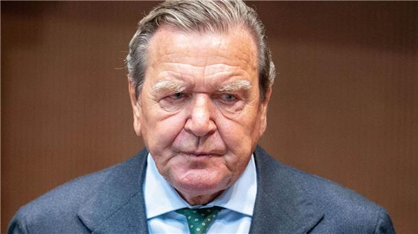 Altkanzler Gerhard Schröder steht wegen seiner Russland-Nähe in der Kritik.
