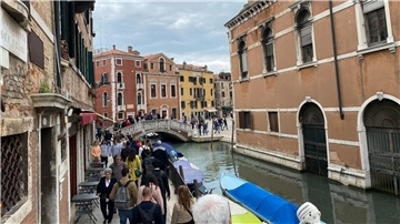 Am 25. April müssen Kurzbesucher erstmals fünf Euro für den Zutritt nach Venedig zahlen.
