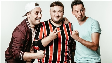 Am 4. März bei der Party in Rodenkirchen dabei: die Band Unnormal. Sie nennt sich selbst „Deutschlands Party-Boyband Nummer eins“.