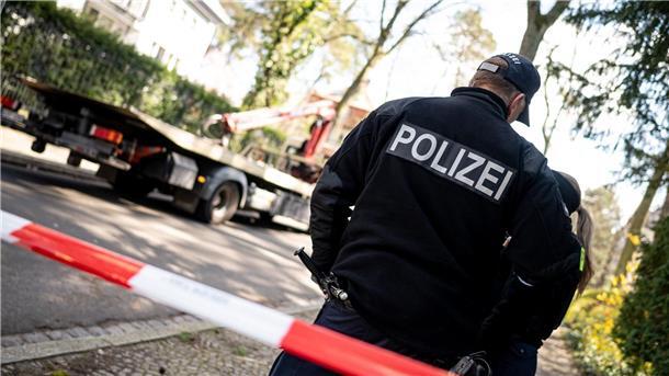 Taxifahrer stirbt nach Angriff in Berlin Am Donnerstagmorgen kam es in der Brahmsstraße in Berlin Charlottenburg zu einem tätlichen Angriff auf einen Taxifahrer.