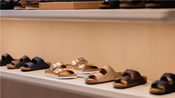 BGH: Kein Urheberrechtsschutz für Birkenstock-Sandalen Am höchsten deutschen Zivilgericht ging es um die Kultsandalen von Birkenstock.
