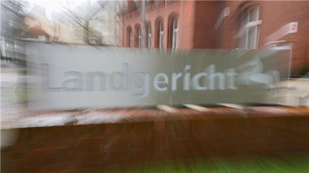 Am Landgericht Verden läuft derzeit der Prozess nach einem Doppelmord in Fischerhude. Der Angeklagte hatte Verbindungen nach Wehldorf (Samtgemeinde Zeven).