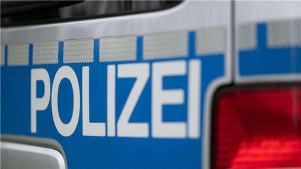 Tote Jugendliche entdeckt - Eltern in Untersuchungshaft Am Rheinufer in Worms ist eine tote 15-Jährige entdeckt worden (Symbolbild).