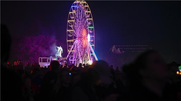 Party, Matsch und Sonne: Der Hurricane-Samstag in Bildern Am Samstag ging die Party in Scheeßel weiter: Es gab wieder einiges zu entdecken und zu erleben.