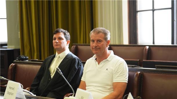 Prozess gegen Block: Anwalt von Ex-Mann darf Fragen stellen Am sechsten Verhandlungstag im Prozess um die Entführung der Kinder von Christina Block darf der Nebenklagevertreter Philip von der Meden weitere Fragen an die angeklagte Unternehmerin stellen. (Archivbild)