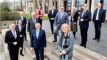 Landräte mit dem Oberbürgermeister Bremerhaven und Landkreisen