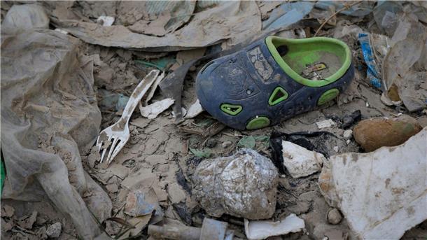 Plastikmüll ließe sich durch vier Schritte stark verringern An vielen Orten der Welt wird Müll noch auf offenen Deponien gesammelt.