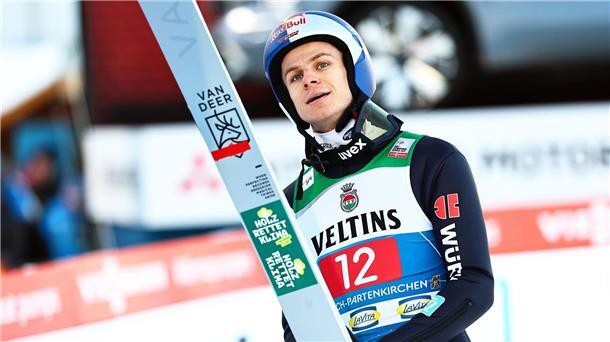 Grau in grau: Skispringer zwischen Trotz und Resignation Andreas Wellinger hat mit dem Tournee-Triumph nichts mehr zu tun.