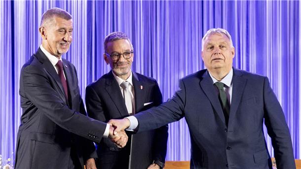Orban will rechtes Parteienbündnis schmieden Andrej Babis (l-r), Herbert Kickl und Viktor Orban in Wien.