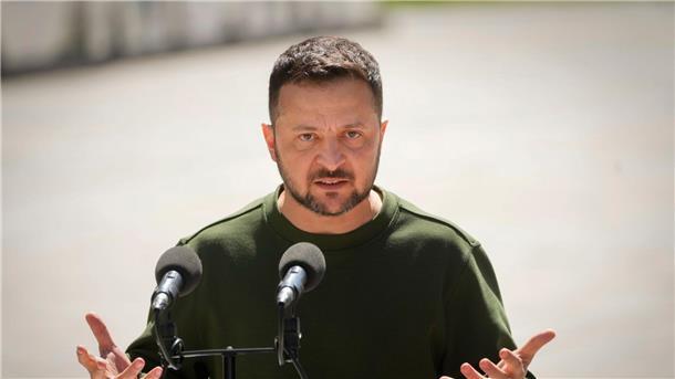 Selenskyj sagt alle Auslandsreisen in kommenden Tagen ab Angesichts der russischen Offensive im Gebiet Charkiw hat der ukrainische Präsident Wolodymyr Selenskyj alle Auslandsreiesen der nächsten Tage abgesagt.