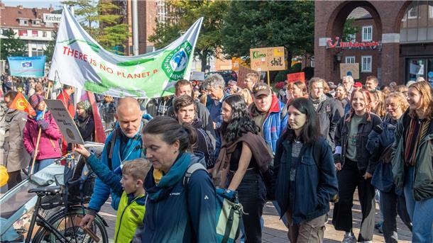 So lief die Fridays For Future-Demo heute in Bremerhaven Anhänger der Fridays For Future Bewegung haben schön häufiger in der Seestadt demonstriert.