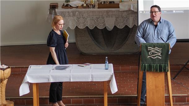 Anna Burmeister und Matthias Wehling von der Landeskirche Hannover erläuterten Einzelheiten zur Wahl der Kirchenvorstände im kommenden Jahr.