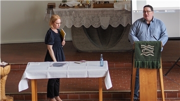 Anna Burmeister und Matthias Wehling von der Landeskirche Hannover erläuterten Einzelheiten zur Wahl der Kirchenvorstände im kommenden Jahr.