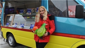 Annika Wöstehoff-Haas steht ab jetzt immer dienstags auf dem Nordenhamer Wochenmarkt.