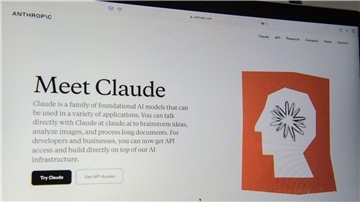 Anthropic gilt als einer der stärksten Rivalen von OpenAI. Anthropic entwickelte einen KI-Assistenten namens Claude, der mit ChatGPT konkurriert.